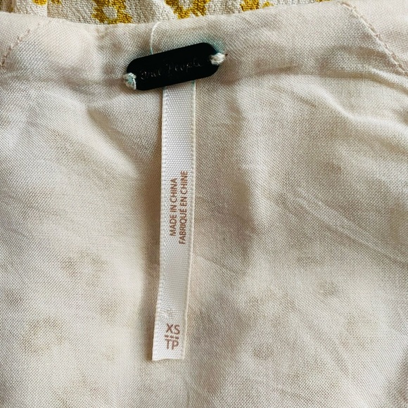 Free People Women’s Size XS Wonderland Mini Dress Button Down Floral Bohemian - Picture 8 of 9